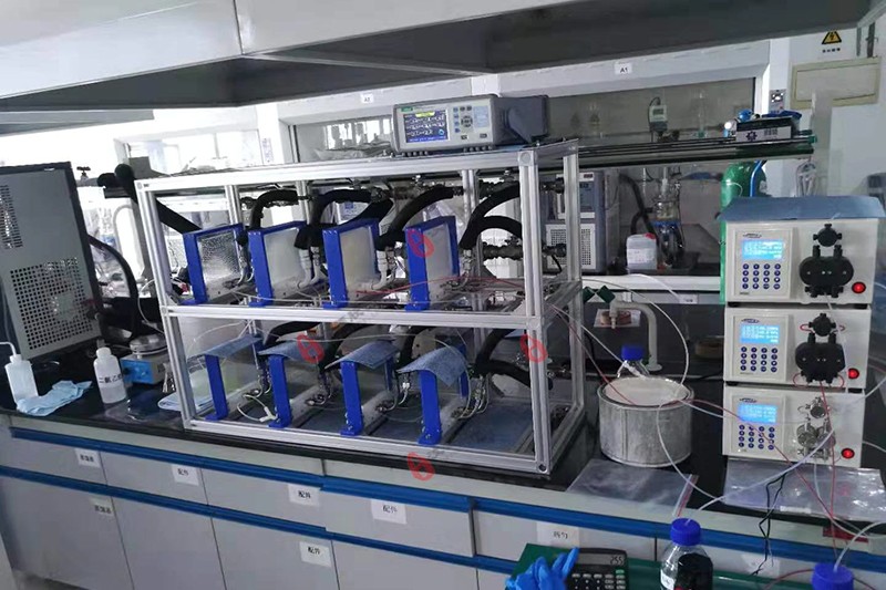 Photocatalytic glass microreactor